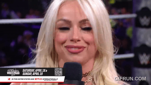 Roxanne_Perez_returns_to_help_Liv_Morgan_fight_Stephanie_Vaq (5).gif