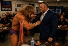 PixVerse_V6_Image_Text_540P_der_muskelmann_dur.gif