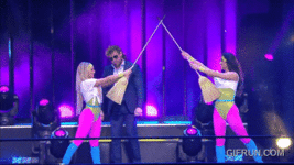 What_Happened_During_the_AEW_World_Championship_Contract_Sig (3).gif
