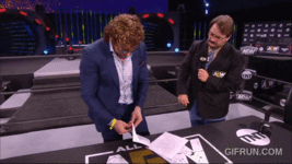 What_Happened_During_the_AEW_World_Championship_Contract_Sig (9).gif