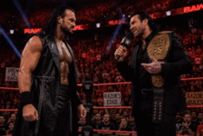 PixVerse_V6_Image_Text_540P_der_rechte_redet_ü (1).gif