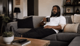 PixVerse_V6_Image_Text_540P_er_geniet_lansagm.gif
