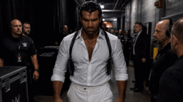 PixVerse_V6_Image_Text_540P_Der_Mann_mit_dem_w.gif